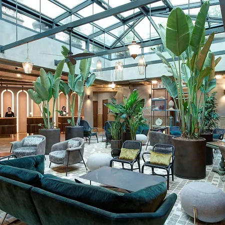 Doubletree By Hilton Rome Monti-3