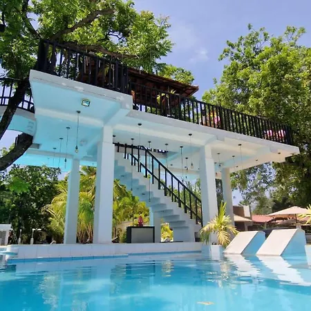 Lucky Beach Resort-3