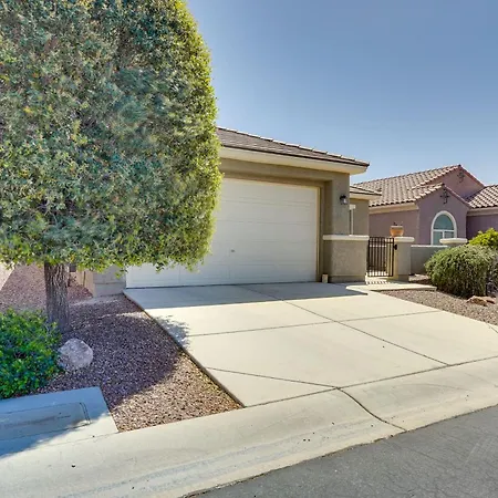 Dog-Friendly Las Vegas Rental Home W/ Private Yard-2