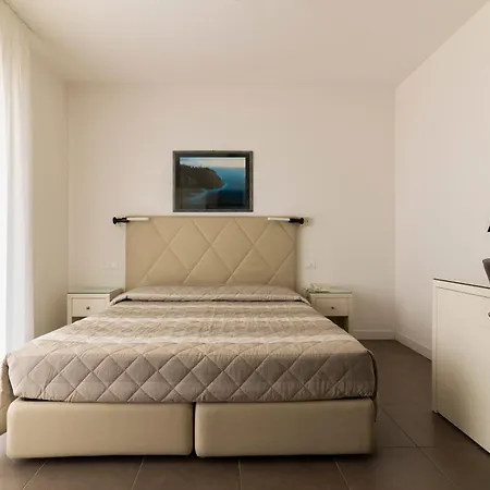 Hotel Miami-3