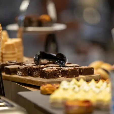 Ac Hotel By Marriott Marseille Prado Velodrome-3