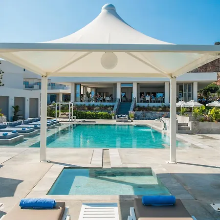 Hotel Matheo Villas & Suites-3