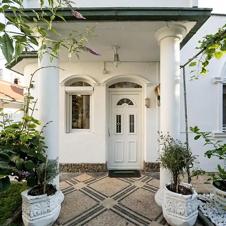 French House-3
