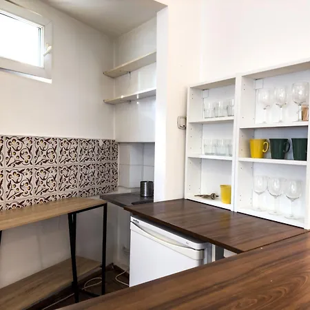 Central Retreat Apartments-3