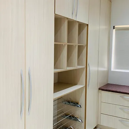 Essence Lifestyle Self-Catering Accommodation - 1523 Hochland Park-2
