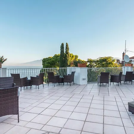 Hotel Desiree-3
