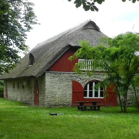 Saare Guest Apartment-3