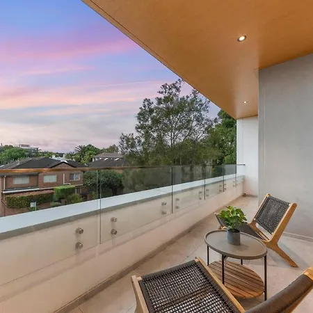 Luxury Penthouse 3 Bedrooms In Neutral Bay-2