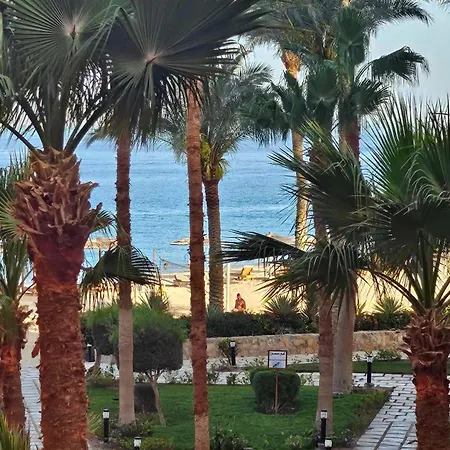 Esplanada Beach Apartment, No Single Men-2