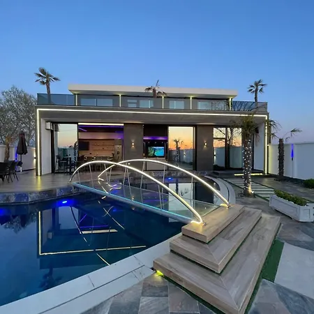 Sueno Luxury Villa-2