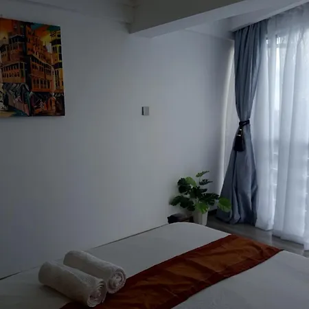 Tranquil 7Th Floor Apartment Near Art Caffe Market-2