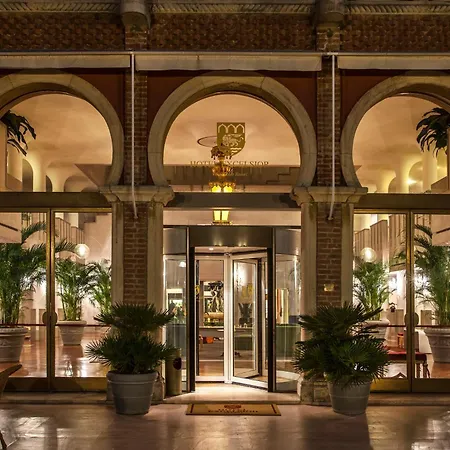 Hotel Excelsior Venice-3