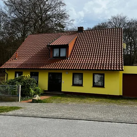 FeWo 1 Am Sportplatz 2-3