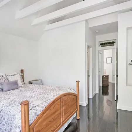 Downtown Home With Hot Tub, Bbq, Near Ice Plant!-3