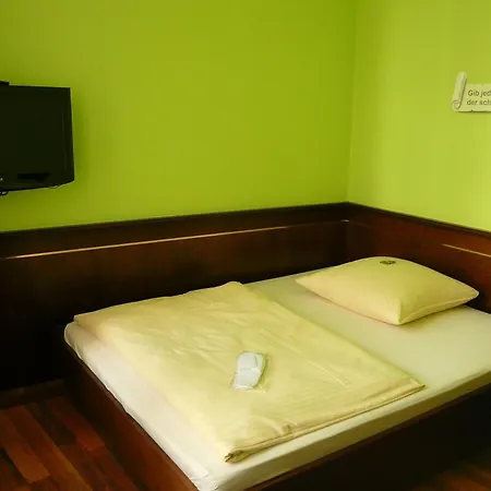 Hotel am Wilhelmsplatz-3