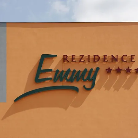 Rezidence Emmy-2