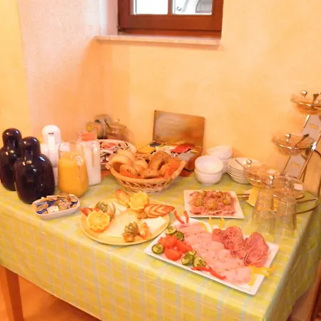 Hotel Pension zu Dresden Altpieschen-3
