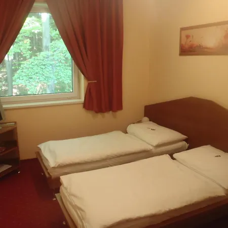 Hotel West-3