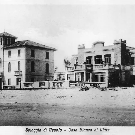 Casa Bianca Al Mare-3