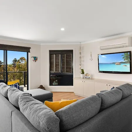 Lazy Days - 7 Nereus Drive-3