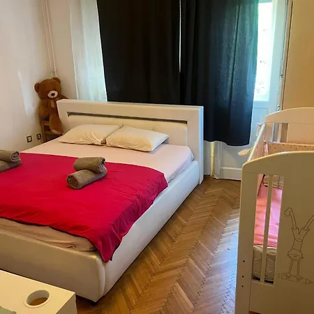 Istanbul Apartment 2-3
