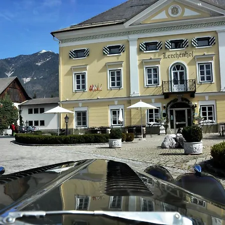 Hotel Schloss Lerchenhof-2