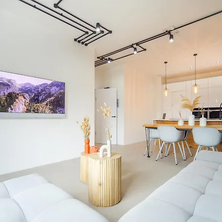 Scandinavian By The Heim-2