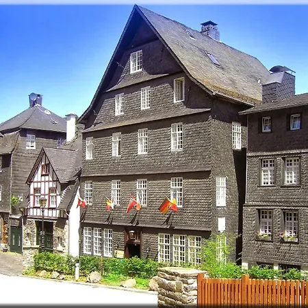 Hotel Graf Rolshausen-2