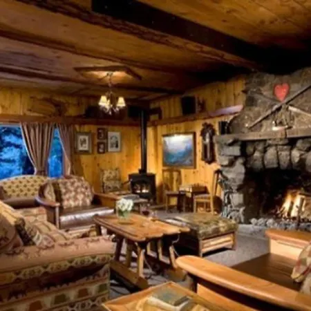 Tamarack Lodge-2