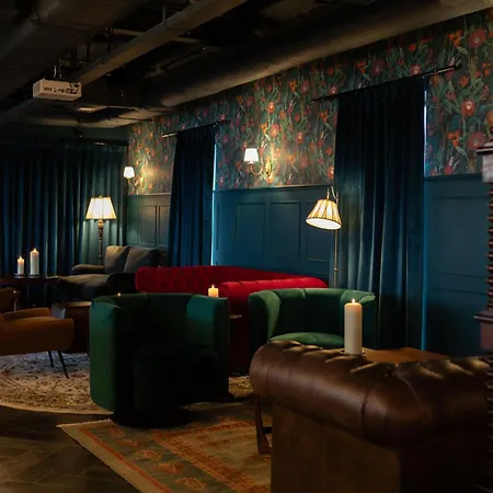 Moxy Edinburgh-2