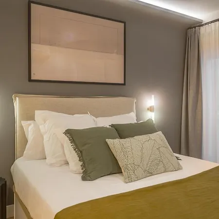 Malasana X Calle Barcelo 4Br 4Bh-2