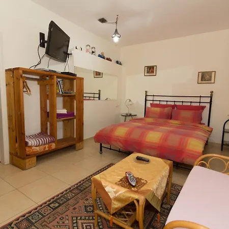 Country Lodging In Manot-3