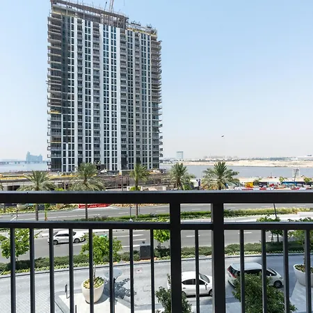 Globalstay Creek Rise Tower Elegant Apartments-3