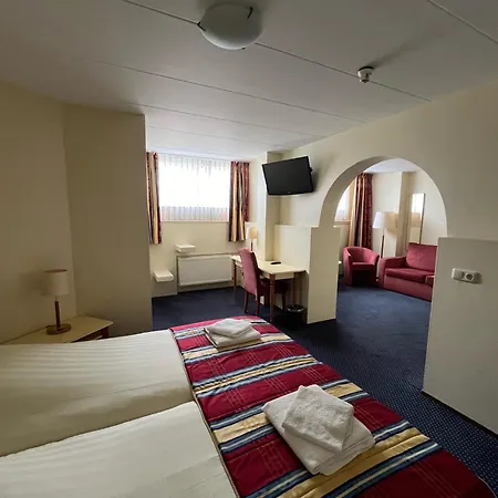 Boulevard Hotel Scheveningen-2