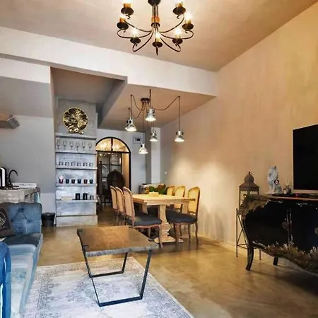 Beautiful 3 Bedroom Baroque House Near Asoke Bts-3