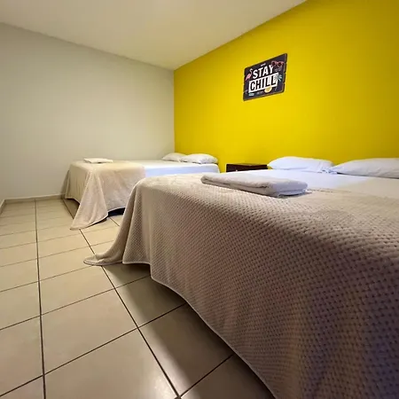 The Urban Getaway - 4 Bedrooms 3 Bath-2