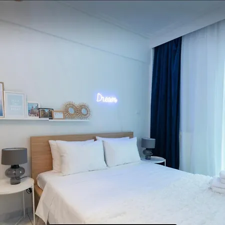 Relaxing Nest With Hydromassage Shower-3