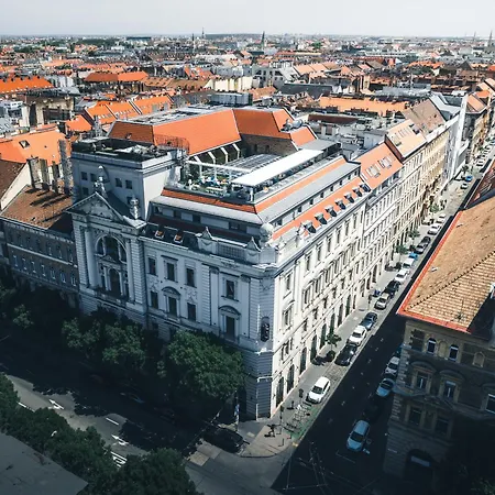 Mystery Hotel Budapest, Preferred Hotels & Resorts-3