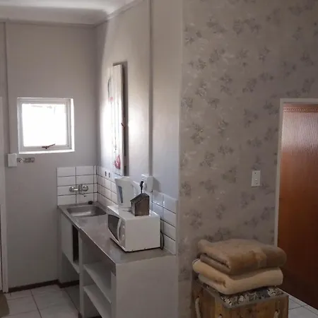 Larochelle Guesthouse-2