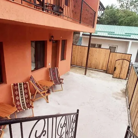 Guest House Borjomula-2