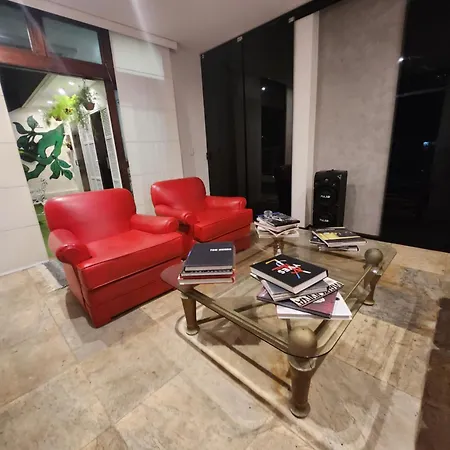 Incrivel Quarto E Sala Na Quadra Da Praia De Ipanema-3