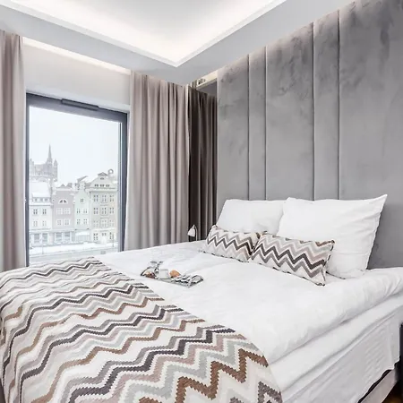 Deo Plaza Waterfront Luxury Apartments By Noclegi Renters-3
