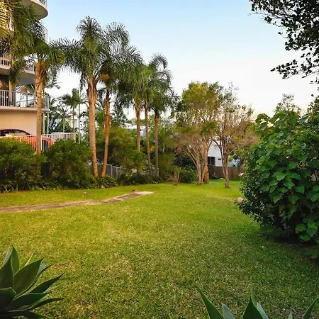 Groovy Beach Bungalow-3