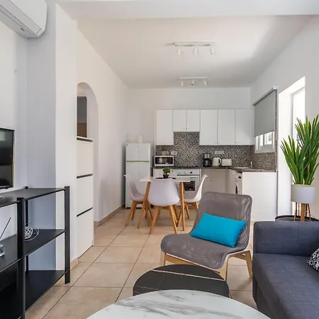 Beautiful One Bed Apartment In Paphos-2