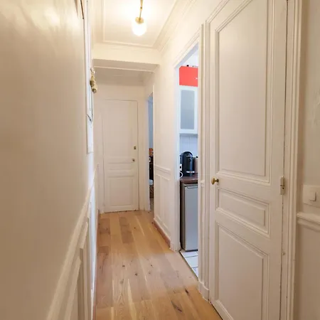 Le Marais Cosy-Comfy Appartment-3