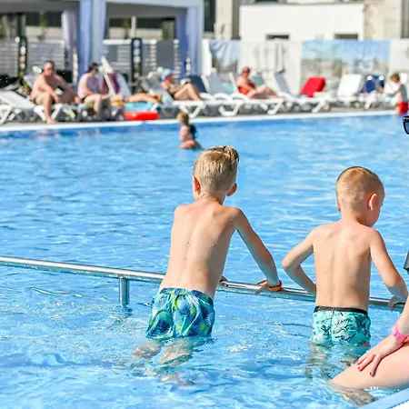 Holiday Park & Resort Cieplice Zdroj-2