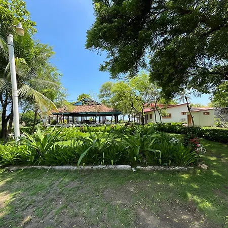 Casa De Playa Los Moncada-3