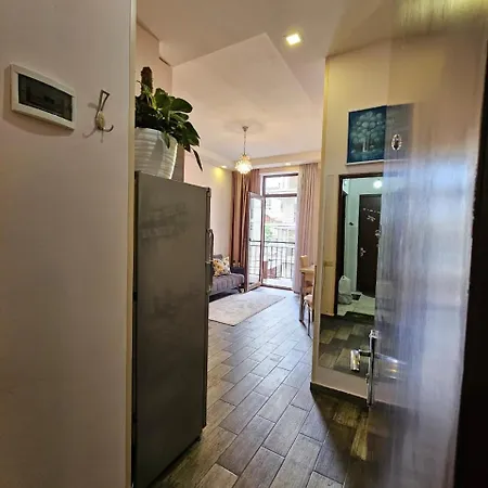 Comfy Nook Apartment-2