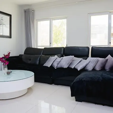 Nice And Modern With King Size Bed-3