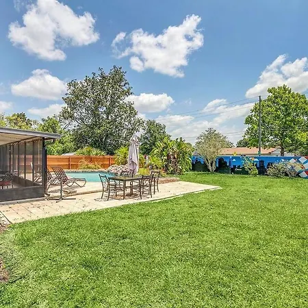 Tranquil Oasis 4Br Pool Home-2